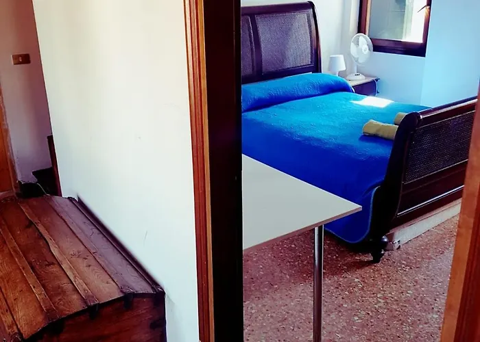 Large Confortable Balcony View *