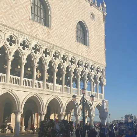 Large Confortable Balcony View