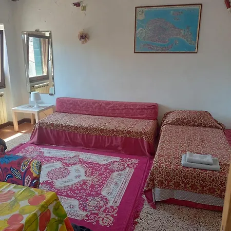 Large Confortable Balcony View Appartement